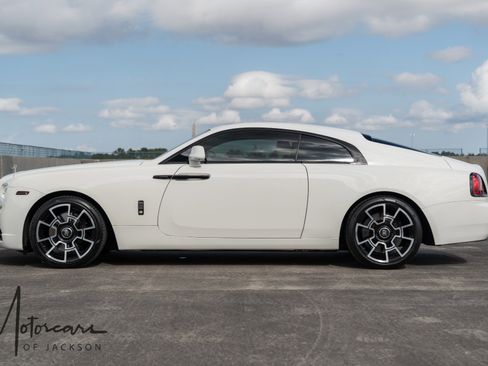 Used 2017 Rolls-Royce Wraith RWD image 8