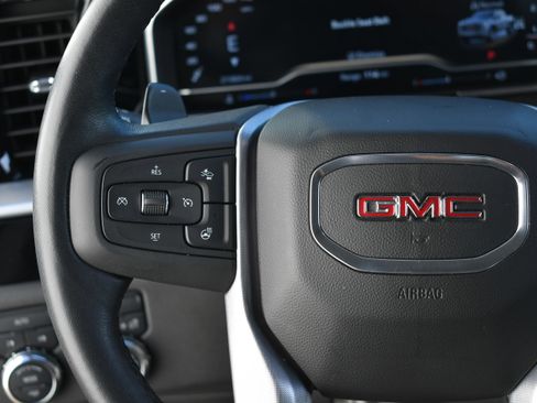 Used 2022 GMC Sierra 1500 Elevation image 19