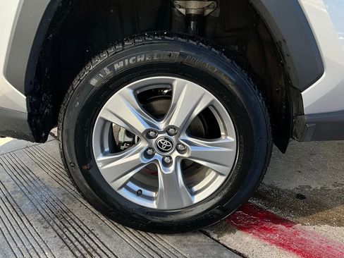 Used 2025 Toyota RAV4 XLE image 9