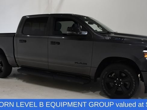 Used 2023 RAM 1500 Big Horn AWD/4WD image 3