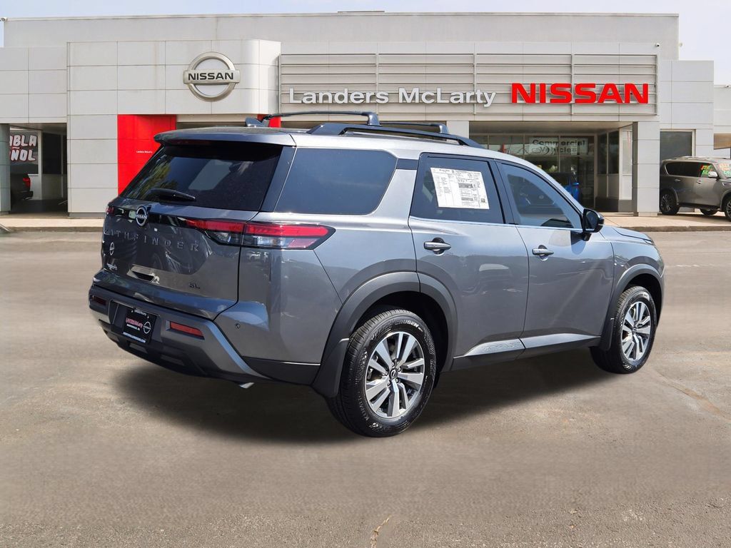 New 2026 Nissan Pathfinder SL FWD image 3