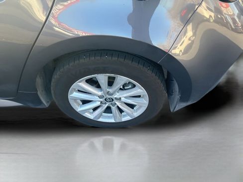 Used 2025 Toyota Corolla SE image 16