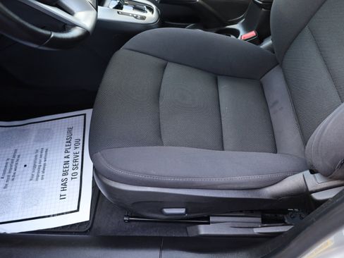 Used 2013 Chevrolet Cruze LT image 6