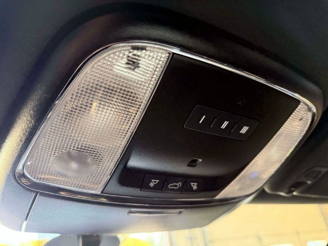 Certified 2020 Jeep Grand Cherokee Laredo w/ Security & Convenience Group AWD/4WD image 29