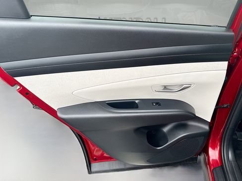 Certified 2025 Hyundai Tucson SEL image 24