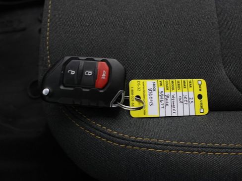 Used 2025 Jeep Wrangler Unlimited Sport S 4xe AWD/4WD image 7