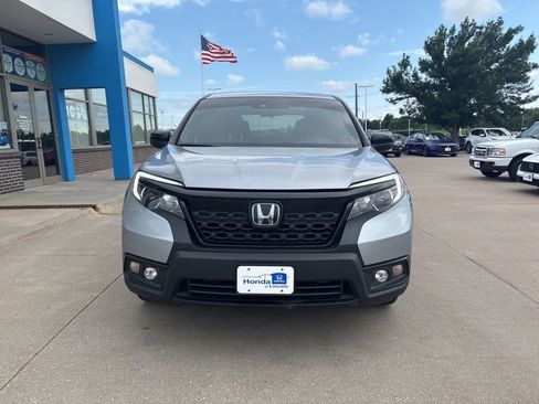 Used 2021 Honda Passport Sport image 3