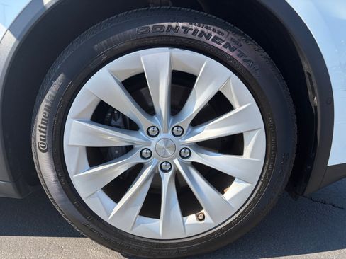 Used 2021 Tesla Model X Long Range AWD/4WD image 27