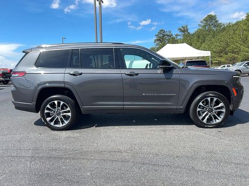 Used 2021 Jeep Grand Cherokee L Overland w/ Luxury Tech Group IV image 4