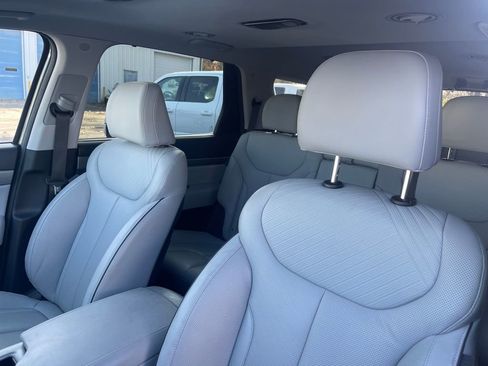Used 2024 Hyundai Palisade SEL image 15