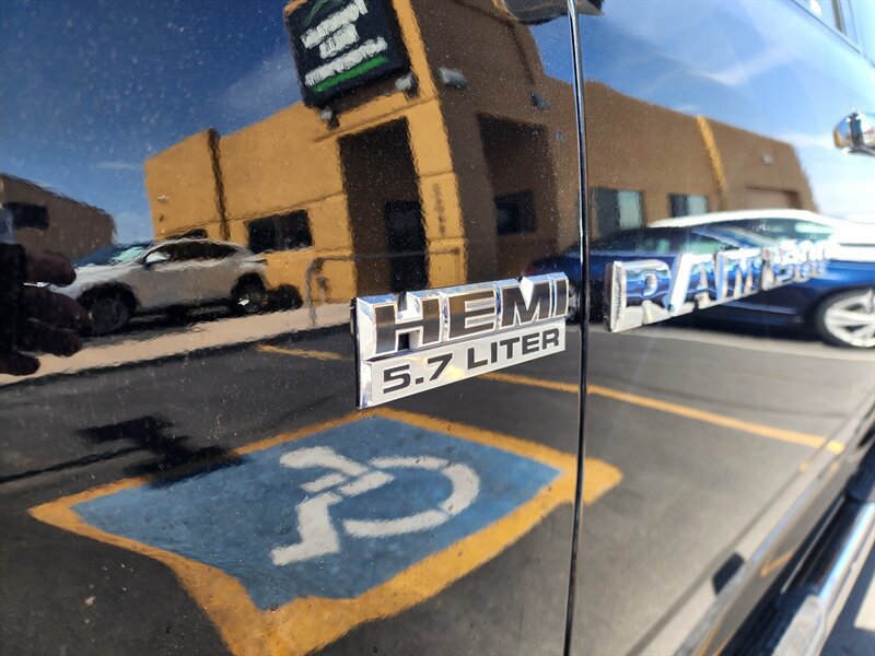 Used 2012 RAM 1500 Big Horn RWD image 9