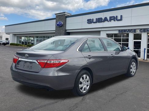 Used 2017 Toyota Camry LE FWD image 7