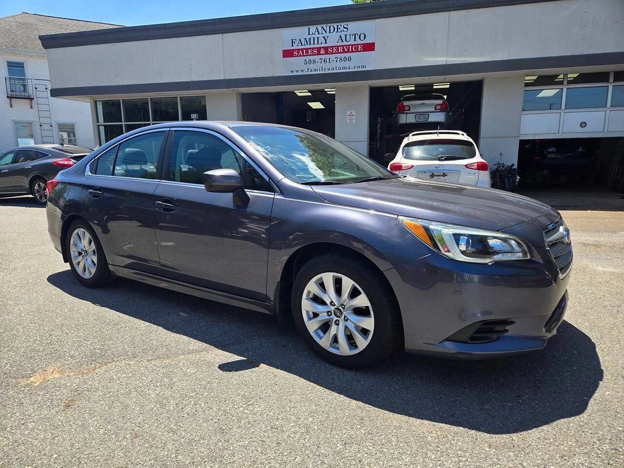 Used 2017 Subaru Legacy 2.5i Premium AWD/4WD image 19