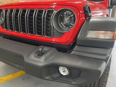 New 2026 Jeep Wrangler Sport S image 10