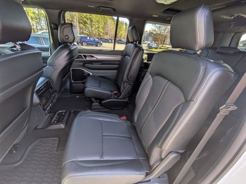 New 2026 Jeep Grand Wagoneer L Limited image 25