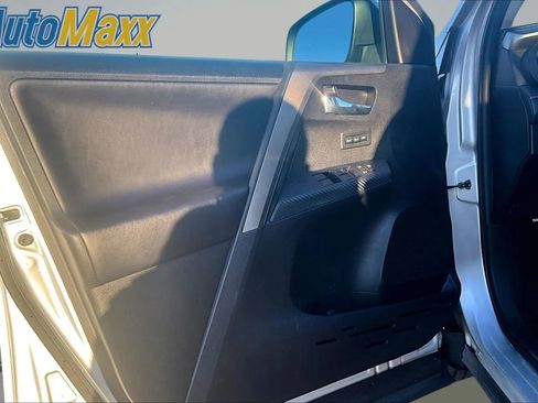Used 2013 Toyota RAV4 Limited FWD image 18