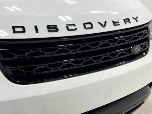 Used 2017 Land Rover Discovery HSE AWD/4WD image 43