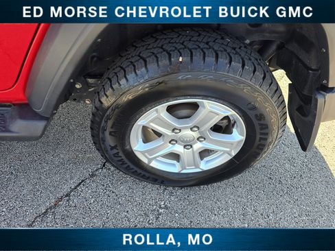 Used 2018 Jeep Wrangler Unlimited Sport S image 10