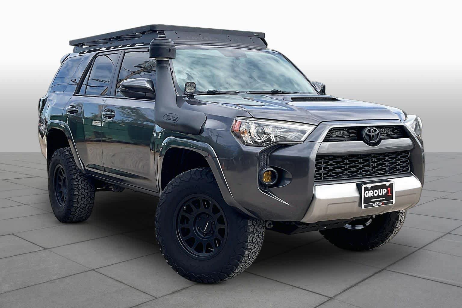 Used 2019 Toyota 4Runner TRD Off-Road Premium AWD/4WD image 3