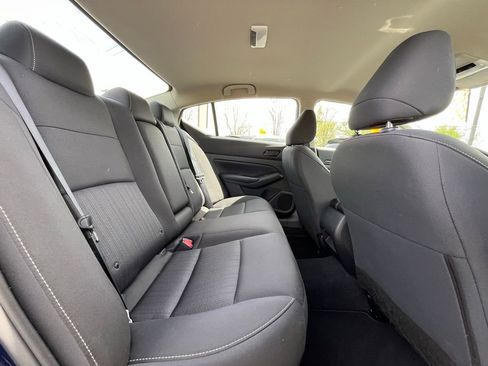 Used 2023 Nissan Altima 2.5 S FWD image 17
