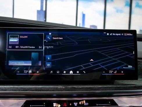 Used 2025 BMW i7 xDrive60 image 19