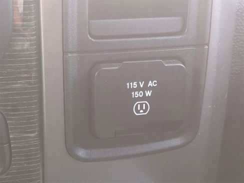 Used 2017 RAM 1500 Limited image 31