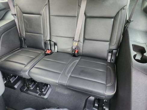 Used 2024 Chevrolet Tahoe Premier AWD/4WD image 32