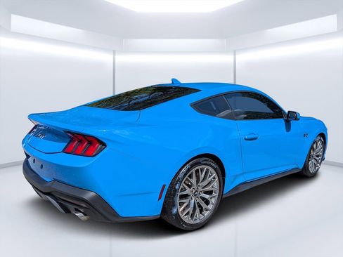 Used 2024 Ford Mustang GT Premium RWD image 3