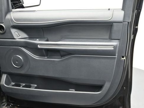 Used 2024 Ford Expedition XLT AWD/4WD image 31