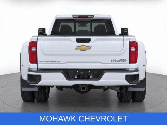 Used 2022 Chevrolet Silverado 3500 High Country AWD/4WD image 9