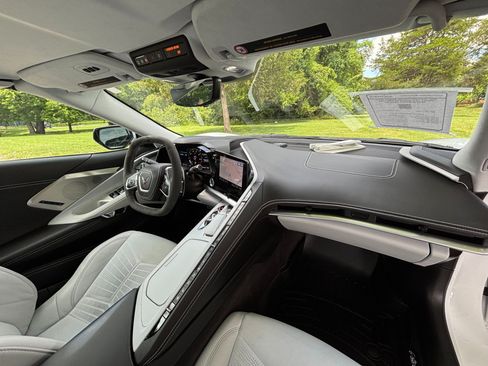 Used 2023 Chevrolet Corvette Stingray Premium Conv w/ 3LT RWD image 26