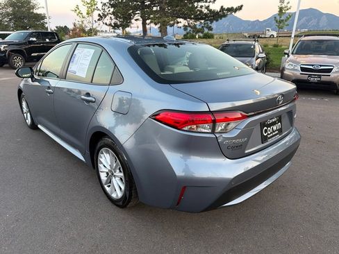 Used 2021 Toyota Corolla LE w/ LE Premium Package FWD image 5