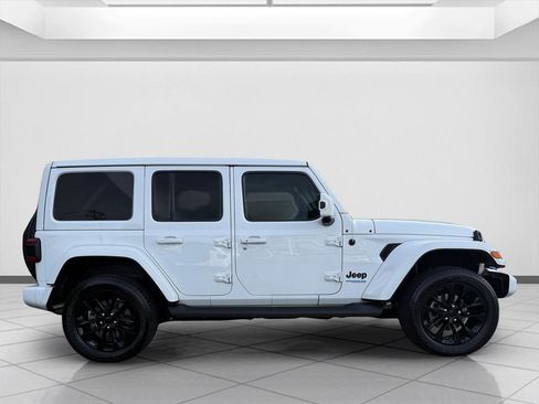 Used 2021 Jeep Wrangler Unlimited Sahara AWD/4WD image 6