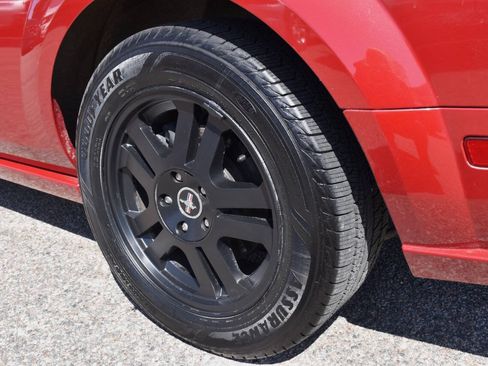 Used 2008 Ford Mustang GT Premium RWD image 25