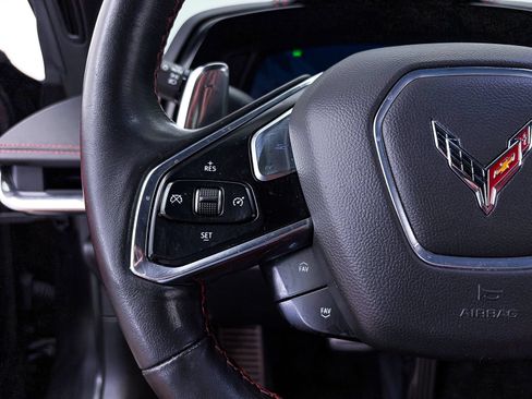 Used 2020 Chevrolet Corvette Stingray Preferred Cpe w/ 2LT Preferred Equipment Group RWD image 33