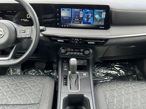 Certified 2026 Nissan Kicks SV w/ SV Premium Package FWD image 3