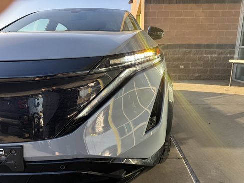 Used 2024 Nissan Ariya AWD image 11