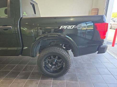 Used 2019 Nissan Titan PRO-4X AWD/4WD image 7