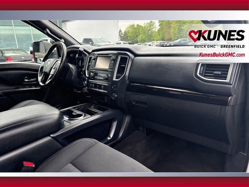 Used 2018 Nissan Titan XD AWD/4WD image 37