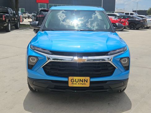 Used 2025 Chevrolet TrailBlazer LS w/ LS Confidence Package FWD image 8