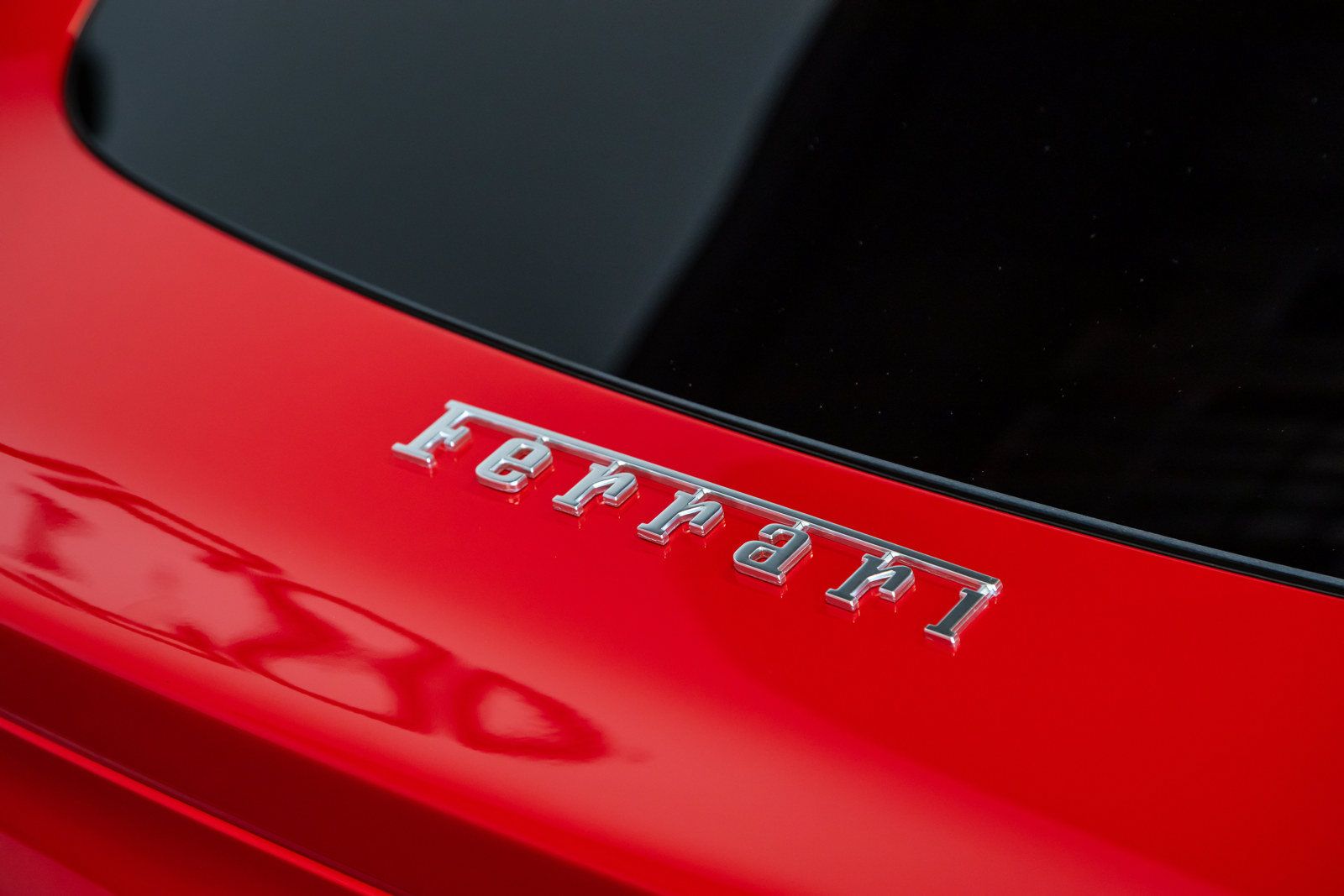 Used 2016 Ferrari F12 Berlinetta RWD image 28