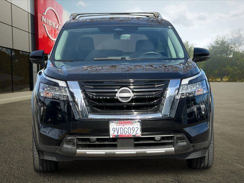 Certified 2024 Nissan Pathfinder Platinum w/ Cargo Package image 11