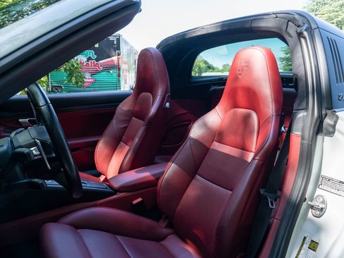 Certified 2018 Porsche 911 Targa 4 GTS image 5