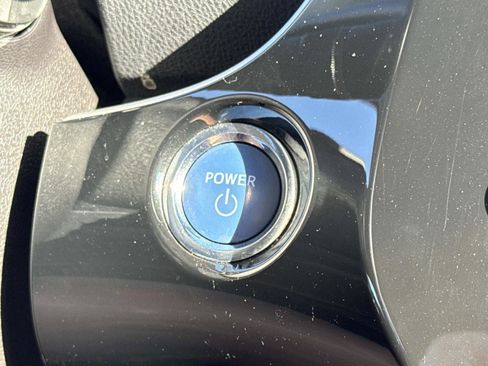 Used 2021 Toyota Prius Prime Limited image 12