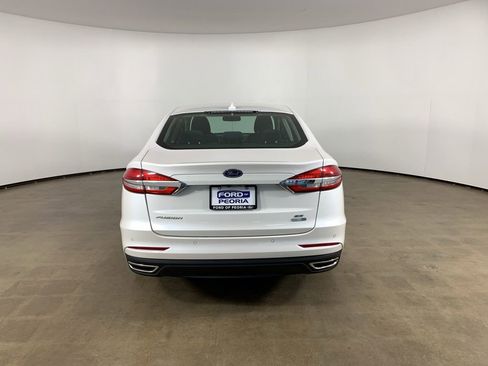 Used 2019 Ford Fusion SE image 10