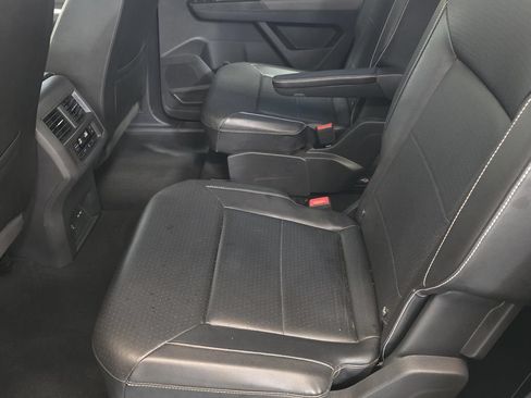 Used 2022 Volkswagen Atlas SEL AWD/4WD image 15