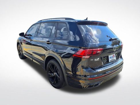 Used 2024 Volkswagen Tiguan SE R-Line FWD image 9