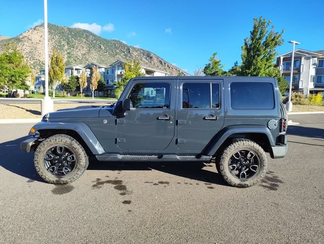 Used 2018 Jeep Wrangler Unlimited Sahara AWD/4WD image 6