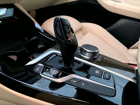 Used 2019 BMW X3 sDrive30i w/ Premium Package image 16