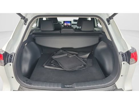 Certified 2024 Toyota Corolla Cross XLE w/ Convenience Package AWD/4WD image 9